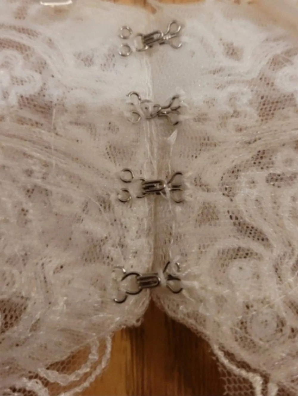 DaVinci Wedding Dress Size 8 - Picture 9 of 10